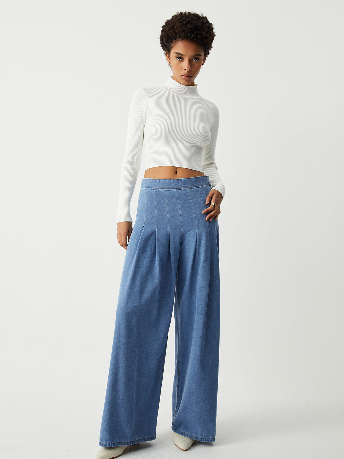 Soft Denim Pleat Wide Leg Jeans