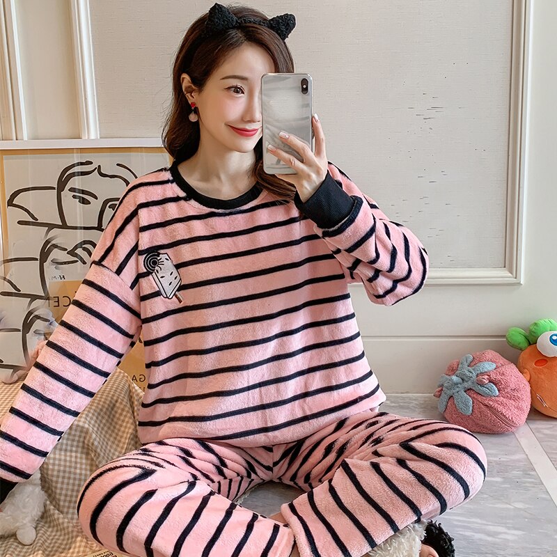 2022 Autumn Winter Pajamas Set Women Sleep Shirt & Pant Set Sleepwear Warm Flannel Nightgown Female Cartoon Bear Animal Pijamas