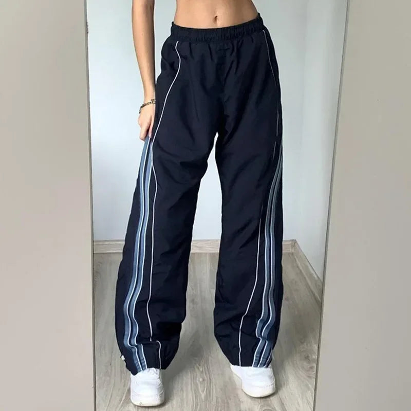 Low Waist Sports Sweatpants Streetwear Y2K Cargo Pants Harajuku Baggy Trousers Side Stripe Elastic Korean fashion 2024