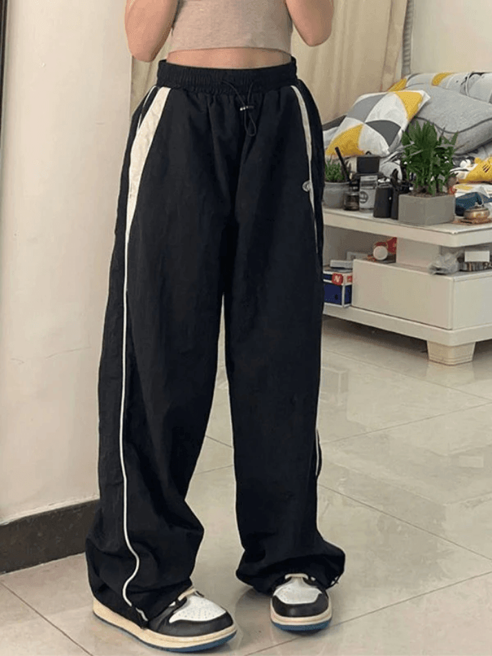 Ifomat Contrast Piping Black Baggy Sweatpants