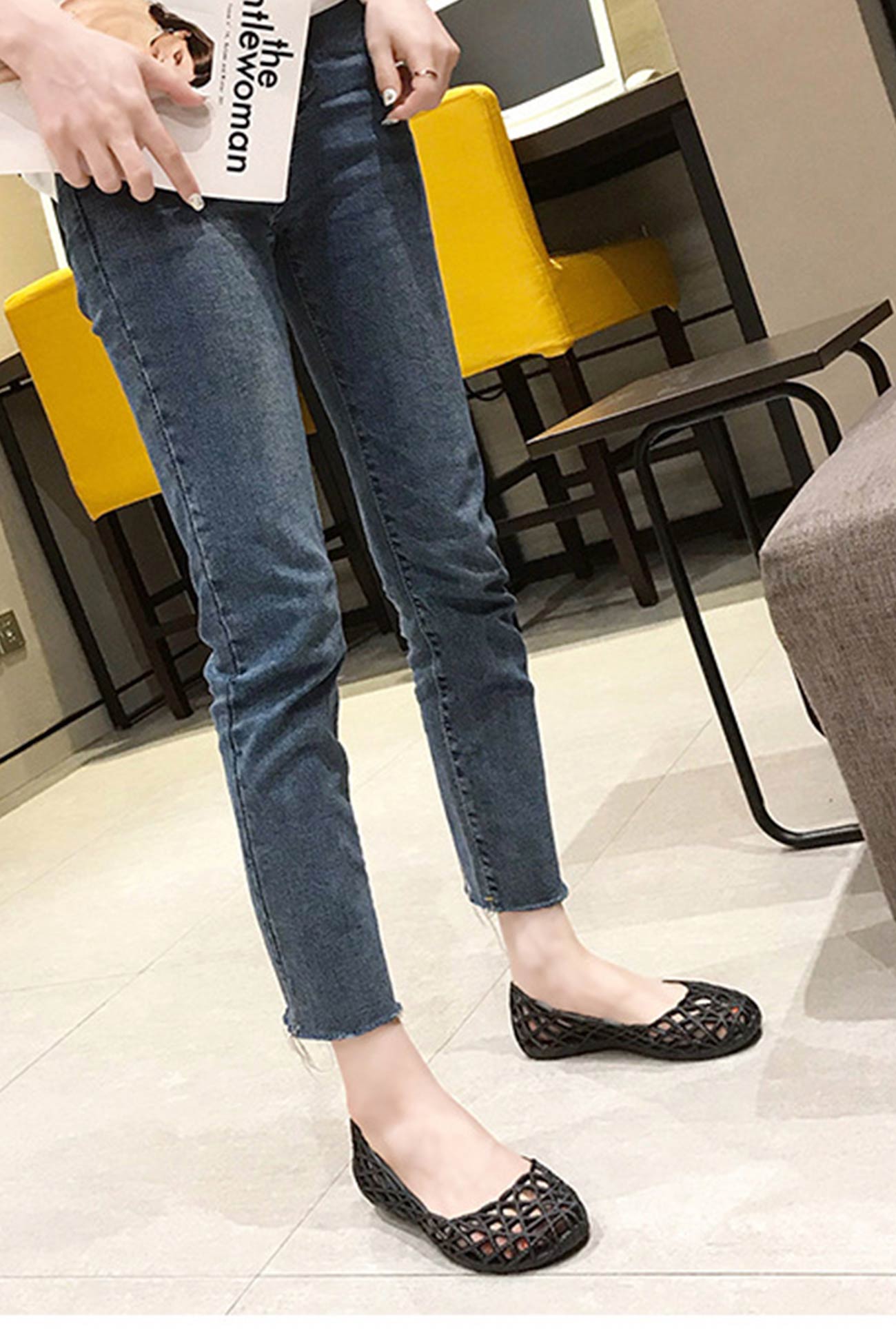 Cutout Breathable Flat Sandals