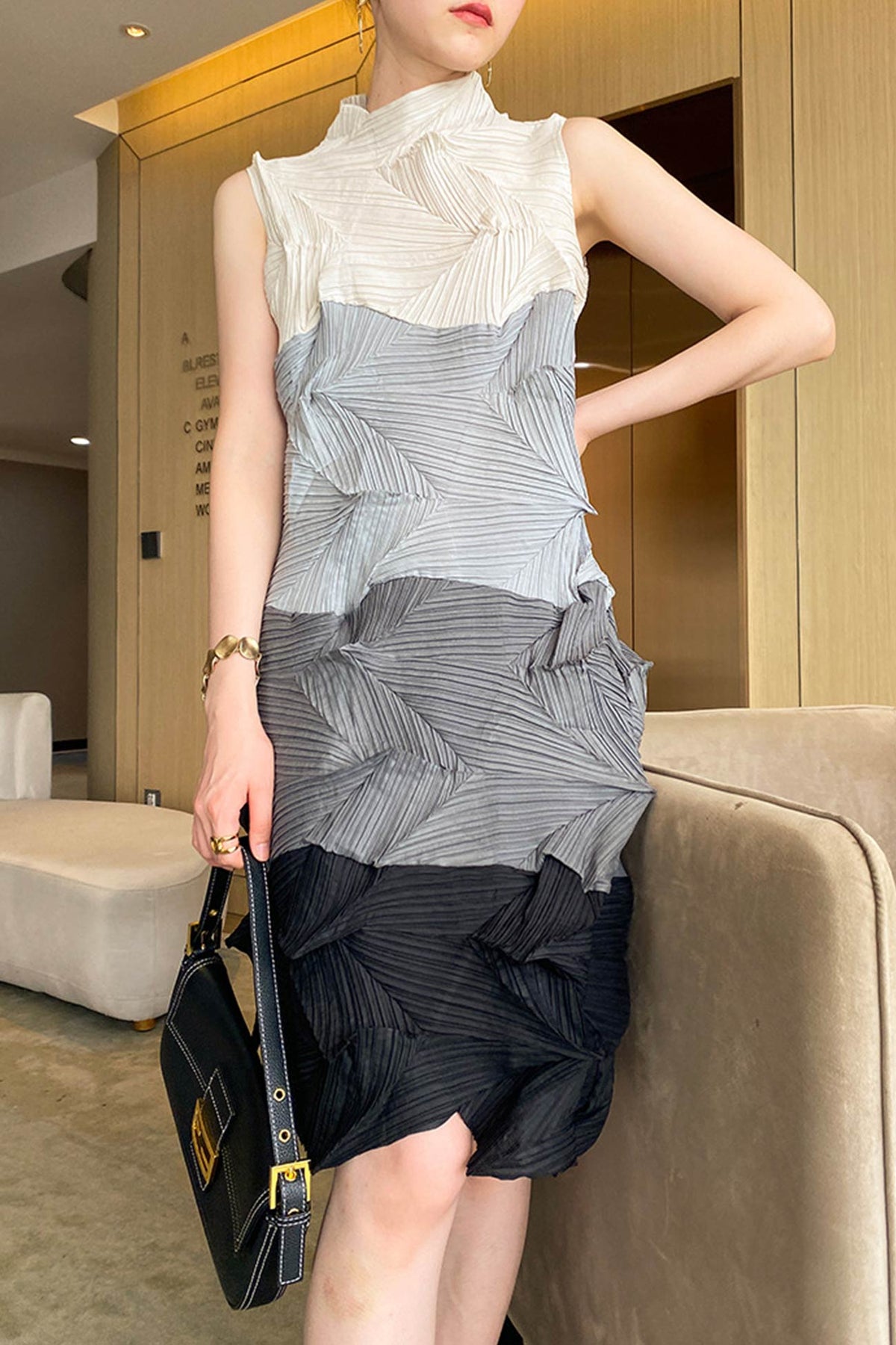 Full Pleated Sleeveless Colorblock Dress