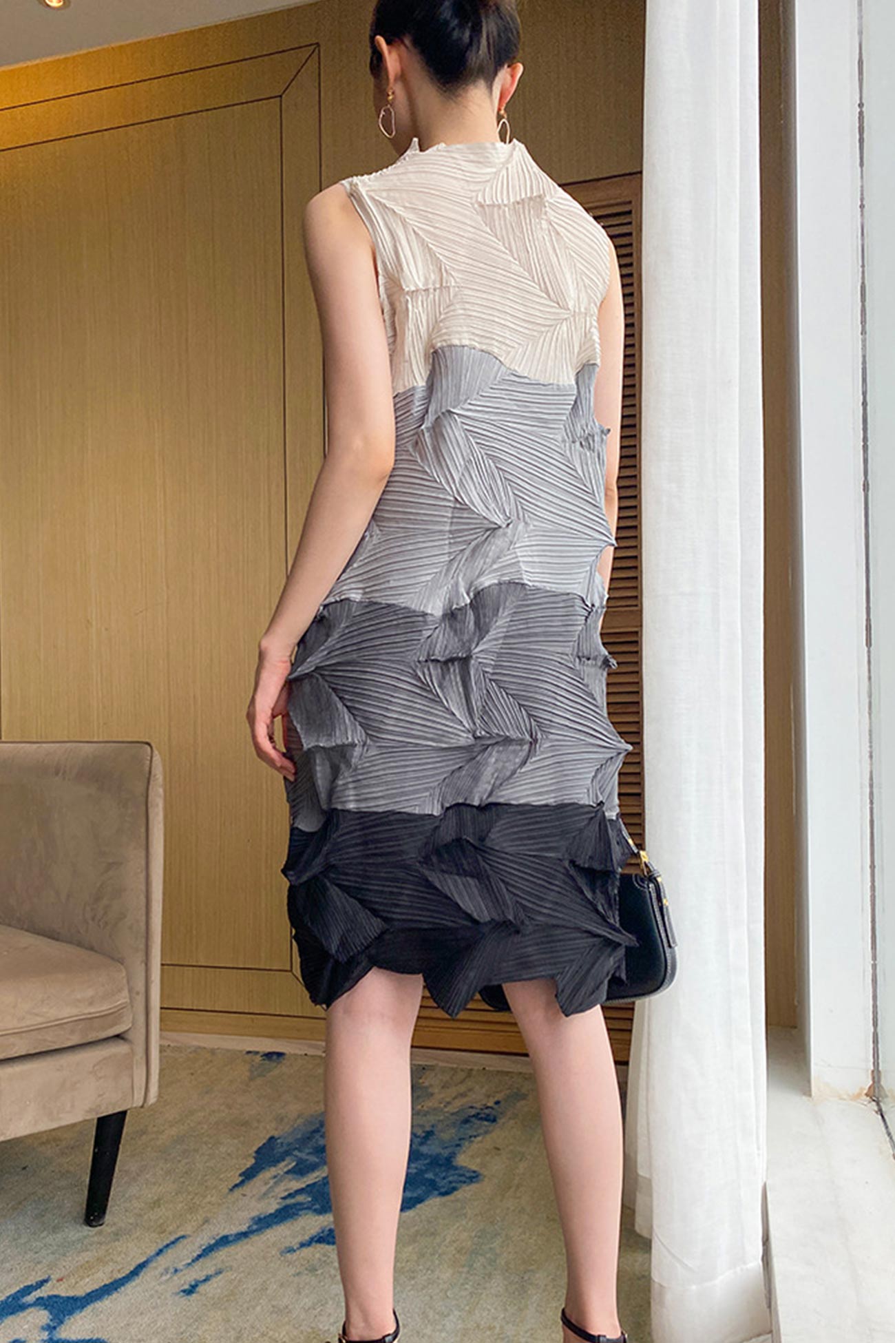 Full Pleated Sleeveless Colorblock Dress