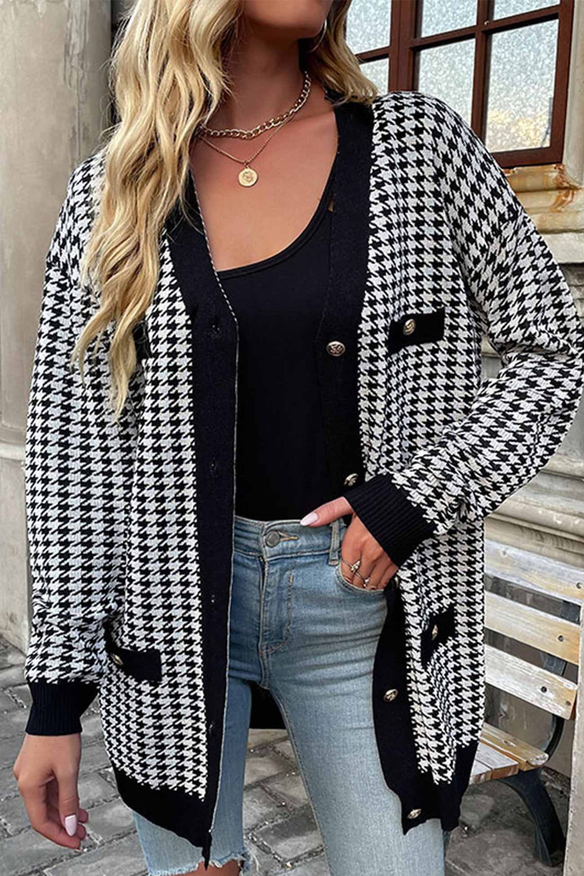 Pocketed Houndstooth Buttoned Cardigan